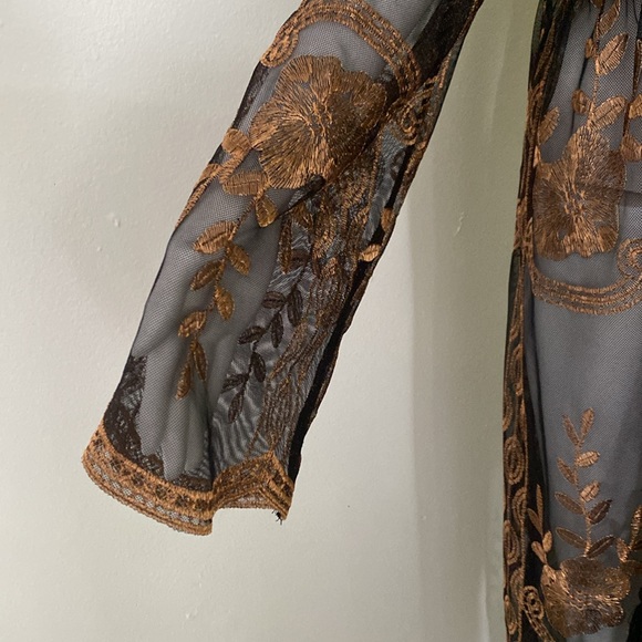 NWT Haute Monde black and gold floral kimono, coverup.  Size XL. - Picture 2 of 8